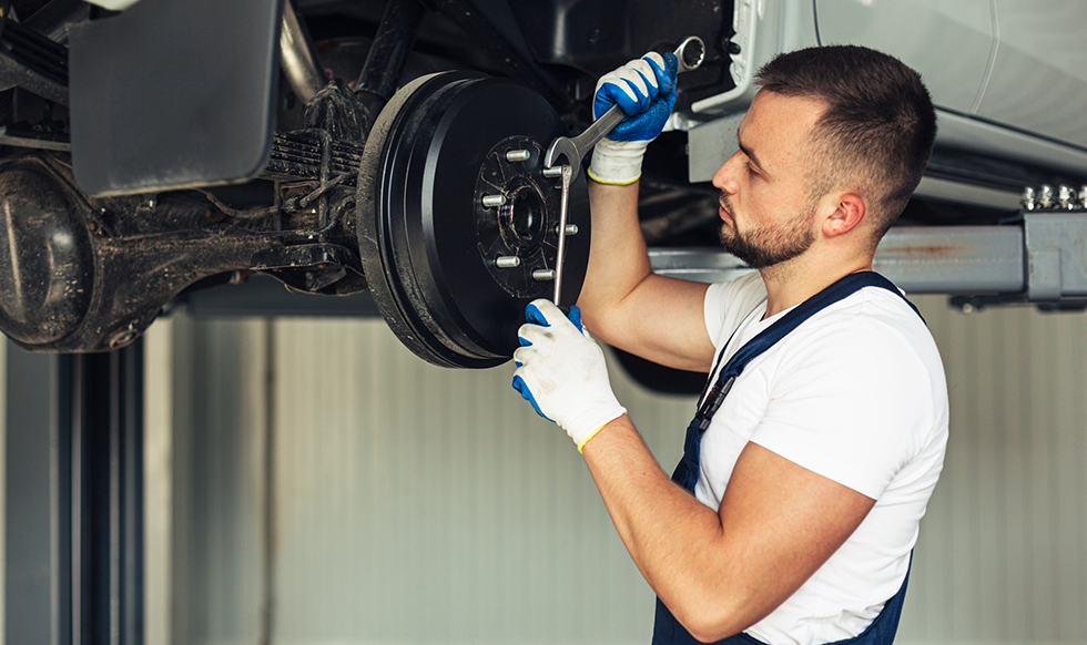 VEHICLE FRAME STRAIGHTENING